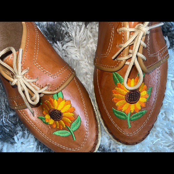 Never worn, custom made shoes from Mexico. Size 9. - Picture 4 of 5